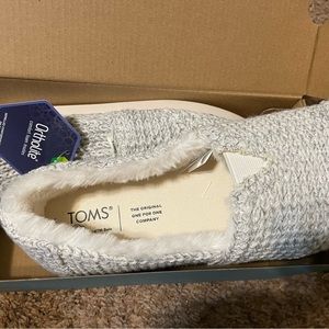 Sz. 8.5 Toms Alpargata White Cozy Sweater Knit. New in box
